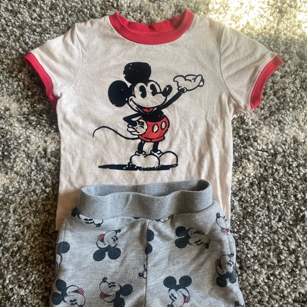 Disney Mickey Mouse shirt / shirt set. 2T